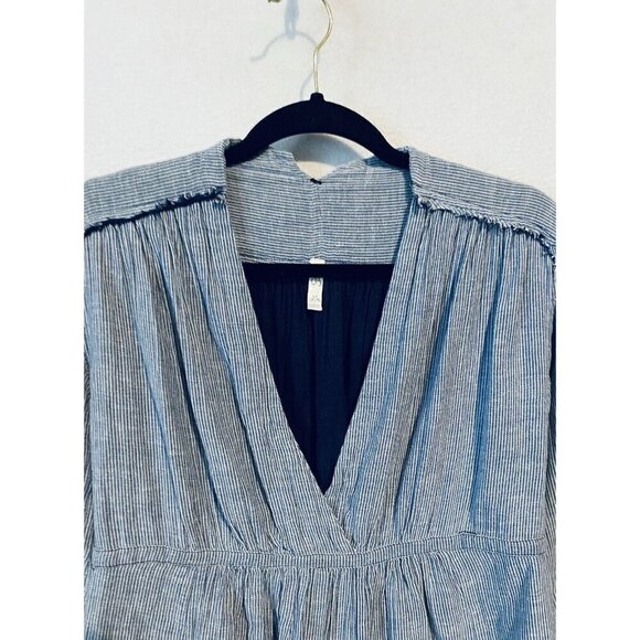 Free People Top Womens Small All Who Wander Blue Striped Gauzy Frayed Hem - Picture 3 of 8